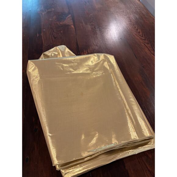 Gold Lame Tablecloth- Christmas, New Year - Picture 5 of 5